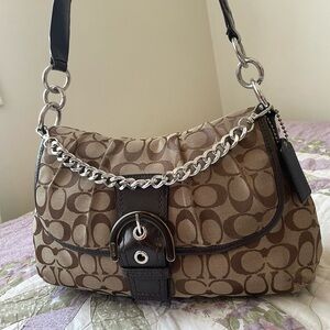 𝘓𝘢𝘳𝘨𝘦 𝘊𝘰𝘢𝘤𝘩 𝘚𝘰𝘩𝘰🤎